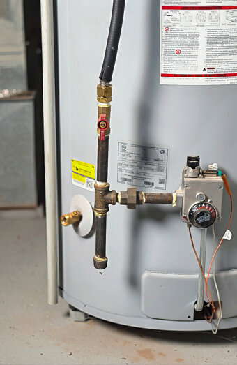 https://myareehotwater.com.au/uploads/2025/06/gas-hot-water-system-65811.jpg