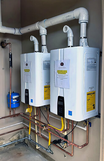 https://myareehotwater.com.au/uploads/2025/06/hot-water-servicing-52956.jpg