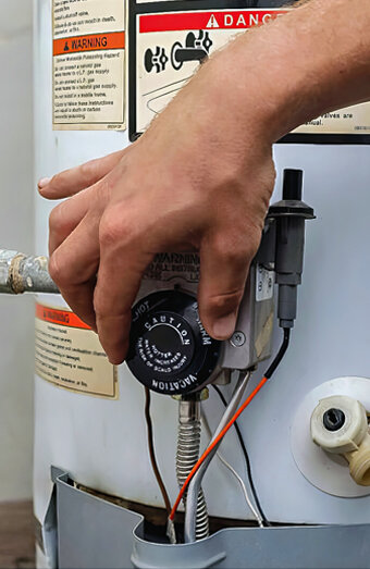 https://myareehotwater.com.au/uploads/2025/06/hot-water-servicing-68760.jpg