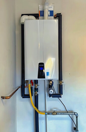 https://myareehotwater.com.au/uploads/2025/06/instant-hot-water-systems-63860.jpg